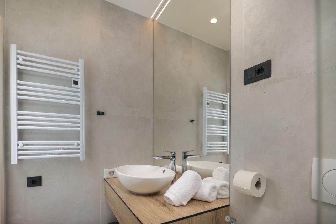 Ribica Luxury Rooms Rijeka Bagian luar foto